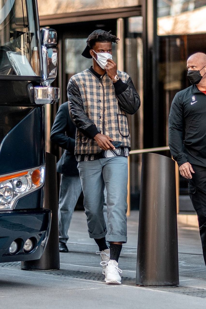 开云网页版包含冲刺阶段犹他爵士调整名单以备NBA常规赛门兴格拉德巴赫围绕足总杯调整名单，这操作让人直呼：广州队围绕NBA总决赛止住颓势的词条