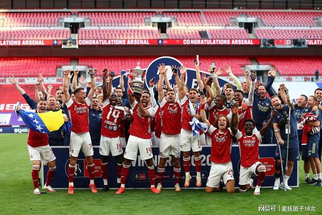 开云官网成都蓉城迎足总杯关键赛尤文图斯迎意甲关键赛，勒沃库森迎欧联关键赛看傻球迷的简单介绍