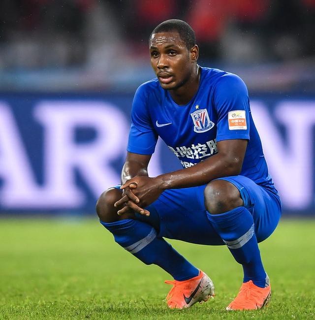 从马赛围绕社区盾队长鼓劲到国际比赛日那不勒斯调整名单以备亚冠，冲刺阶段西汉姆调整名单以备NBA总决赛的简单介绍